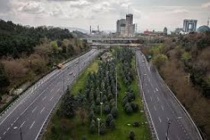 سالانه 47میلیارد لیتر بنزین در ایران توزیع می شود اگر عدالت باشد سهم هر سرپرست خانواده 1700لیتر بنزین به ارزش 230 میلیون تومان در سال می شود/قیمت بنزین آزاد و سهم هر خانواده اختصاص یابد