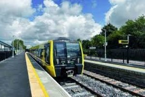 تحلیل تاثیر سرعت حرکت قطارها بر افزایش ظرفیت خطوط شبکه ریلی