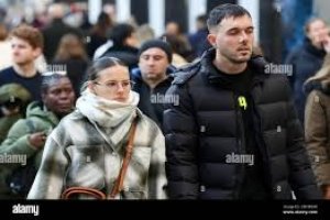 گاز ساختمان های تحت مدیریت دولت قطع شود/ کارکنان با لباس زمستانه در محل کار حاضر شوندنه لباس تابستانه/ با پرده مناسب، عایق درب و پنجره ها و روش های ساده به آسانی می توان از هدر رفت 70درصدگرمای خانه و محل کار جلوگیری کرد