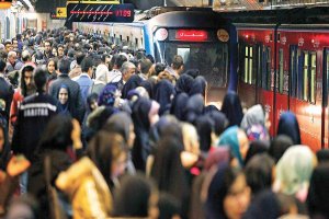 حذف بخشی از صندلی های واگن های مترو، غیر فعال شدن برخی ایستگاه ها در ساعات پیک صبح و عصر و هوشمند سازی جهت حرکت پله برقی ها بر اساس ازدهام جمعیت 